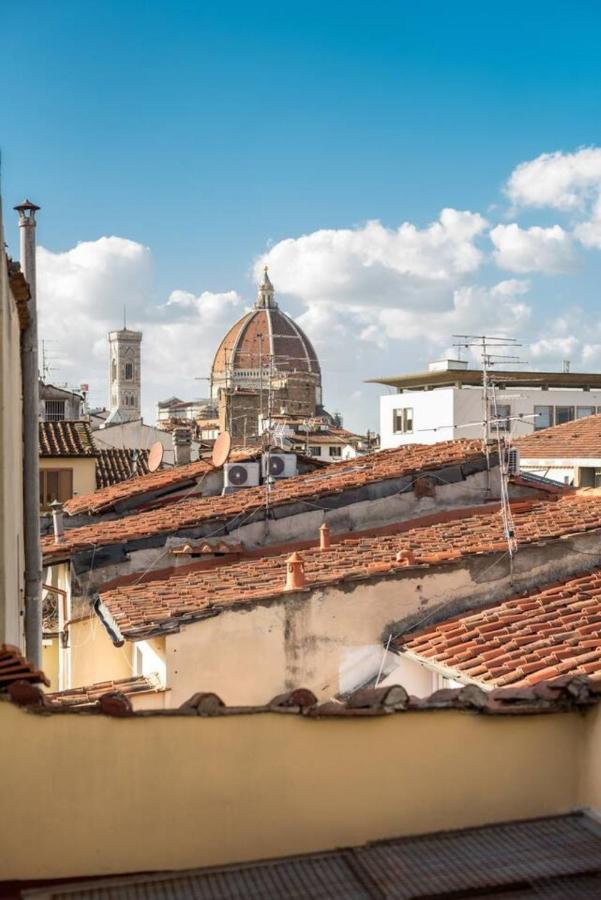 Apartment Romantico Attichino Con Terrazzo Vista Duomo !! Florenz